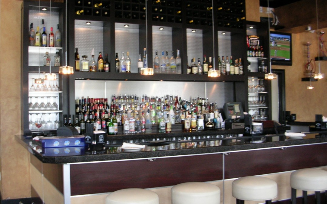 Laminated bar furniture can look nice