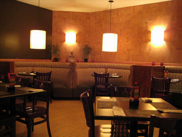 Flat Top Grill Dining 2