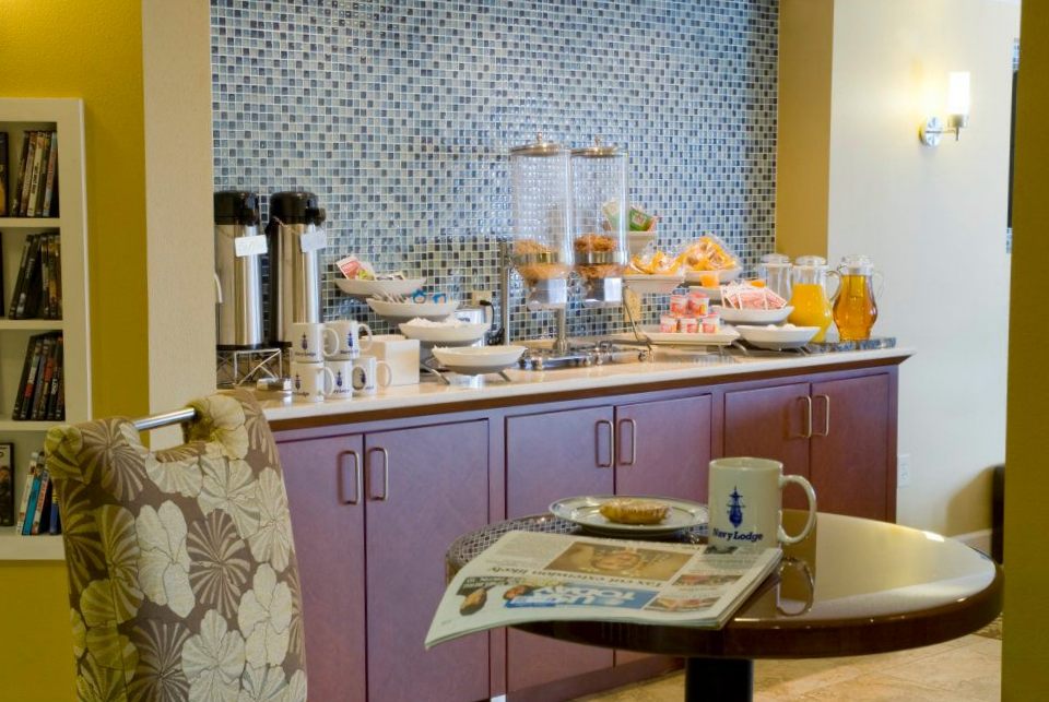 Navy Lodge Breakfast Bar