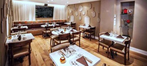 Blue Moon Hotel Miami Seating